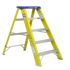 ESCALERA DE TIJERA DE FIBRA DE VIDRIO 1.52 METROS Y 5 PELDAÑOS